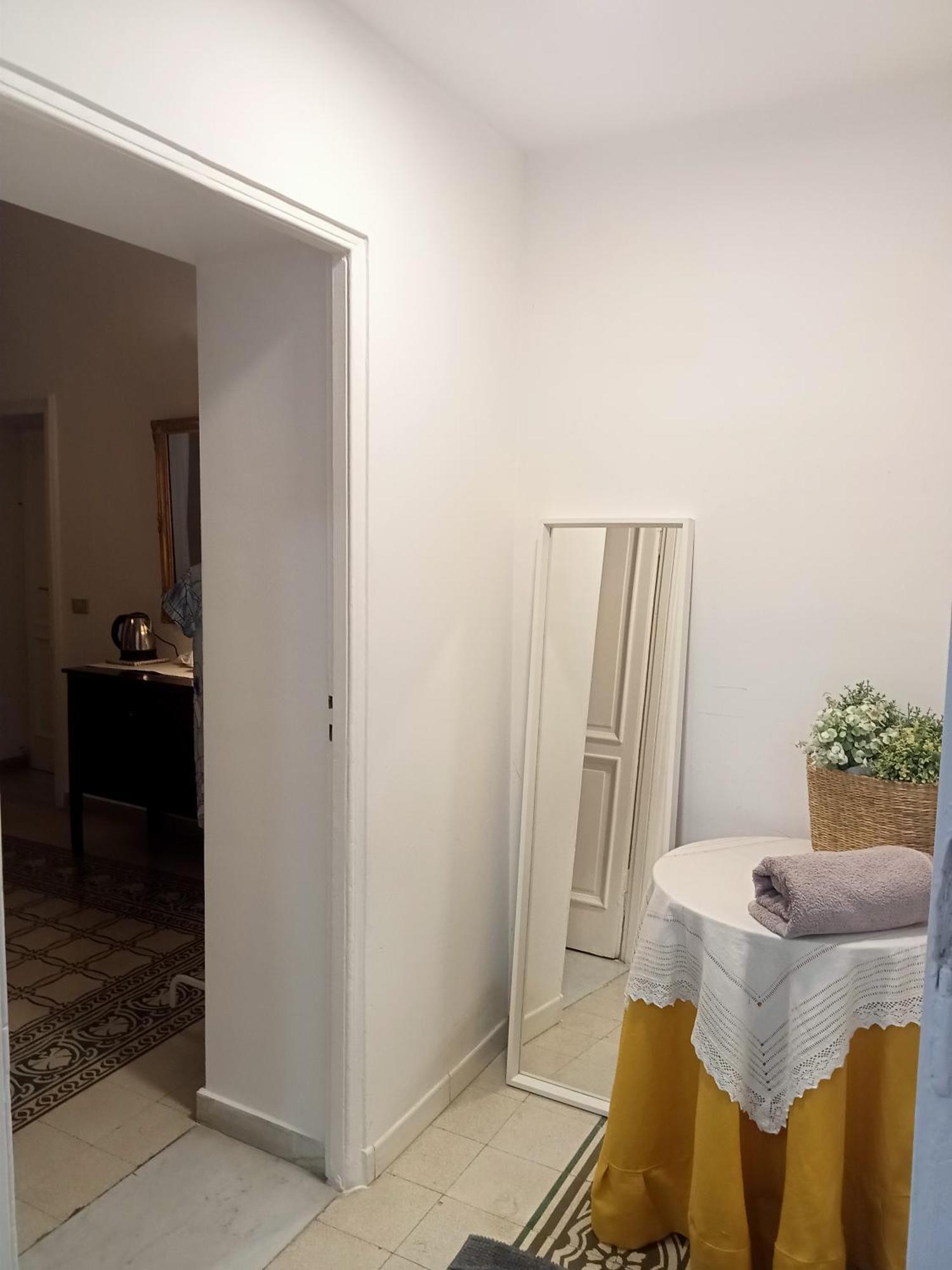 לינה וארוחת בוקר נאפולי Altera Domus חדר תמונה